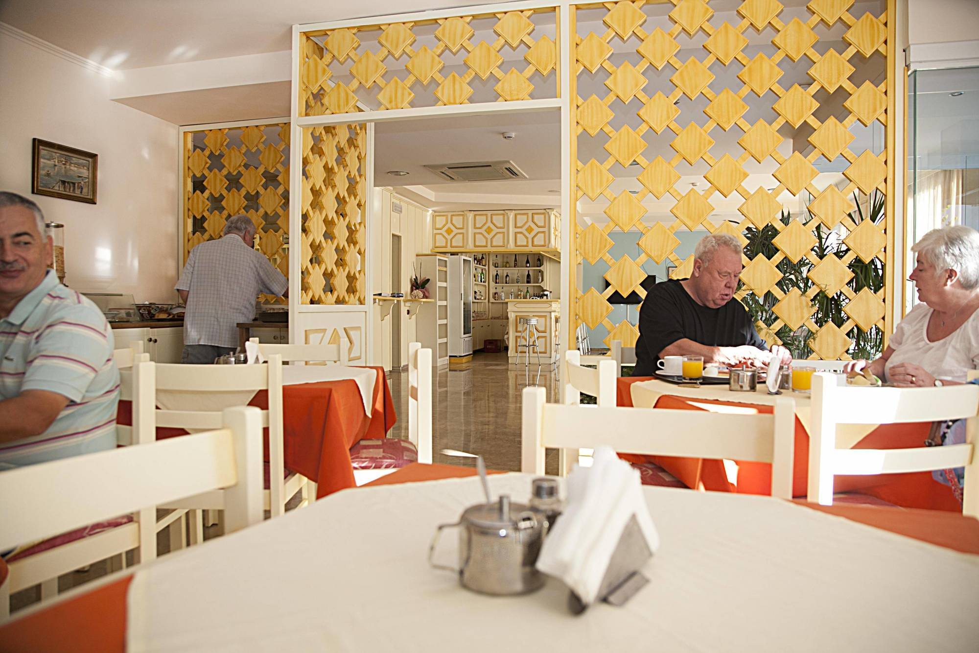 Theonia Hotel Koszalin Eksteriør bilde